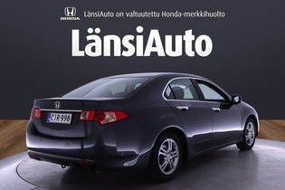 Honda Accord vaihtoauto