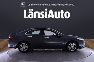 Honda Accord vaihtoauto