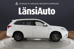 Mitsubishi Outlander PHEV vaihtoauto