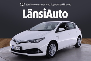 Toyota Auris vaihtoauto