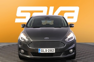 Ford S-MAX vaihtoauto