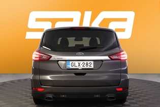 Ford S-MAX vaihtoauto