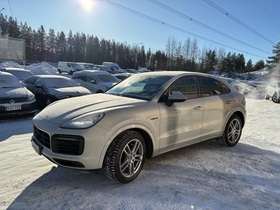 Porsche Cayenne vaihtoauto