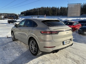 Porsche Cayenne vaihtoauto