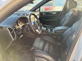 Porsche Cayenne vaihtoauto