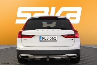 Volvo V90 Cross Country vaihtoauto
