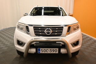 Nissan Navara vaihtoauto
