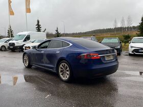 Tesla Model S vaihtoauto