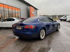 Tesla Model S vaihtoauto