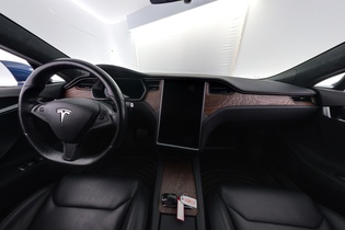 Tesla Model S vaihtoauto
