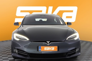 Tesla Model S vaihtoauto