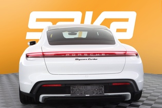 Porsche Taycan vaihtoauto