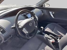 Nissan Primera vaihtoauto