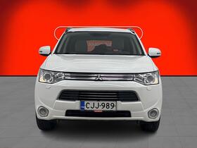 Mitsubishi Outlander PHEV vaihtoauto