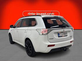 Mitsubishi Outlander PHEV vaihtoauto