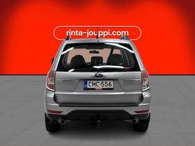 Subaru Forester vaihtoauto