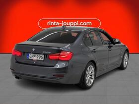 BMW 330 vaihtoauto