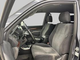 Toyota Land Cruiser vaihtoauto