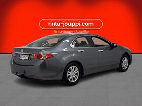 Honda Accord vaihtoauto