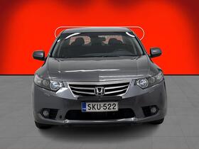 Honda Accord vaihtoauto