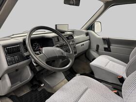 Volkswagen Caravelle vaihtoauto