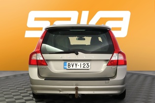 Volvo V70 vaihtoauto