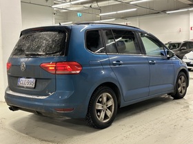 Volkswagen Touran vaihtoauto