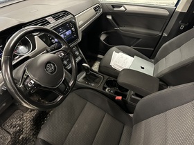 Volkswagen Touran vaihtoauto