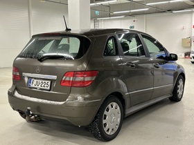 Mercedes-Benz B vaihtoauto