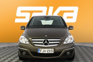 Mercedes-Benz B vaihtoauto