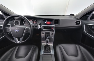 Volvo V60 Cross Country vaihtoauto