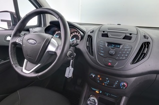 Ford Transit Courier vaihtoauto