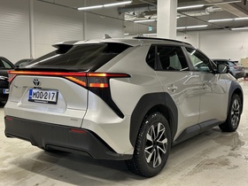 Toyota bZ4X vaihtoauto