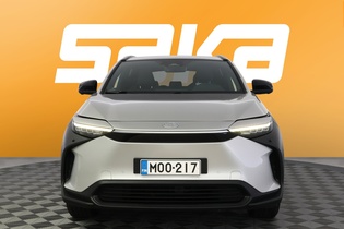 Toyota bZ4X vaihtoauto