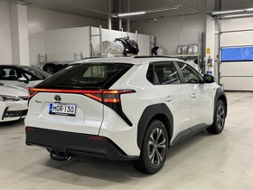 Toyota bZ4X vaihtoauto