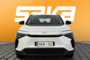 Toyota bZ4X vaihtoauto