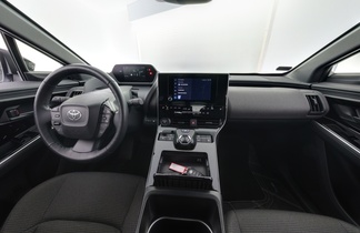 Toyota bZ4X vaihtoauto