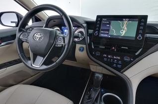 Toyota Camry vaihtoauto