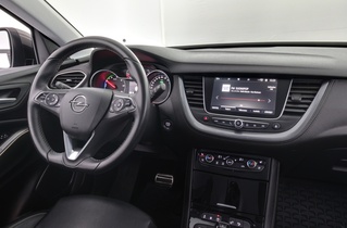 Opel Grandland X vaihtoauto