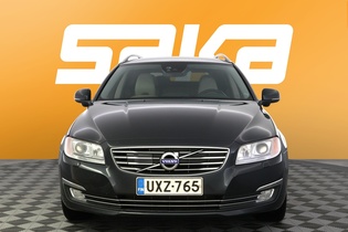 Volvo V70 vaihtoauto