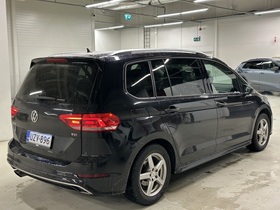 Volkswagen Touran vaihtoauto