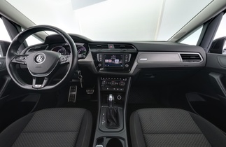 Volkswagen Touran vaihtoauto