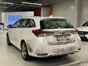 Toyota Auris vaihtoauto