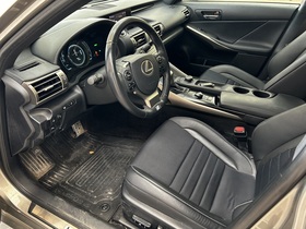 Lexus IS vaihtoauto