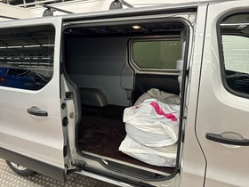 Opel Vivaro vaihtoauto