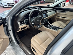 Jaguar XF vaihtoauto