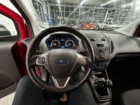 Ford Transit Courier vaihtoauto