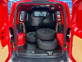 Ford Transit Courier vaihtoauto