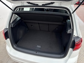 Volkswagen Golf Sportsvan vaihtoauto