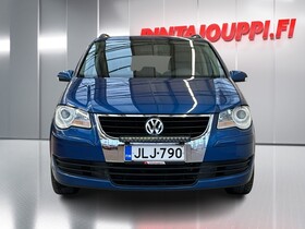 Volkswagen Touran vaihtoauto